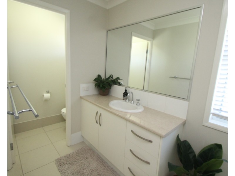 5 Ridgeview Rd, Warwick QLD 4370