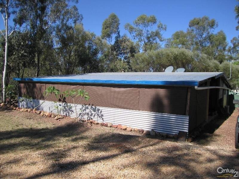 11 Golden Willows Drive, Willows QLD 4702