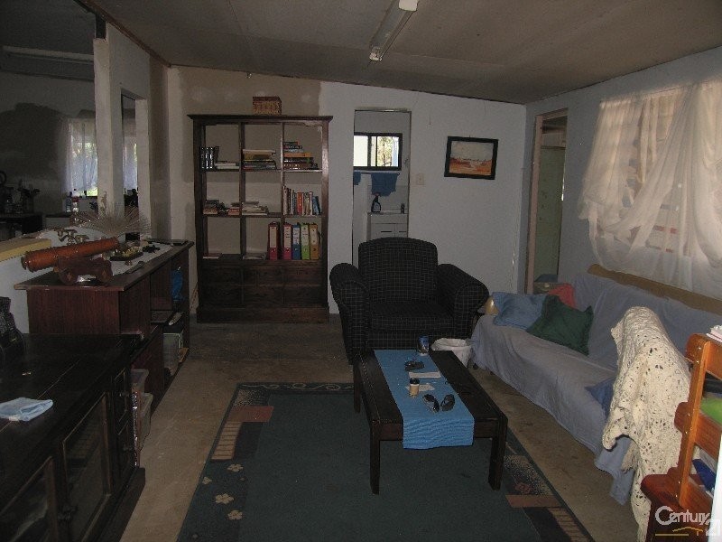 11 Golden Willows Drive, Willows QLD 4702