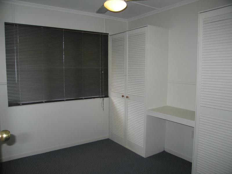 16 Racecourse Road, Emerald QLD 4720