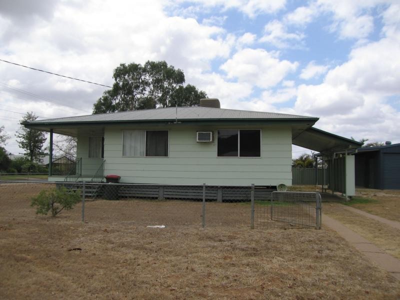 55 Wattle Street, Blackwater QLD 4717