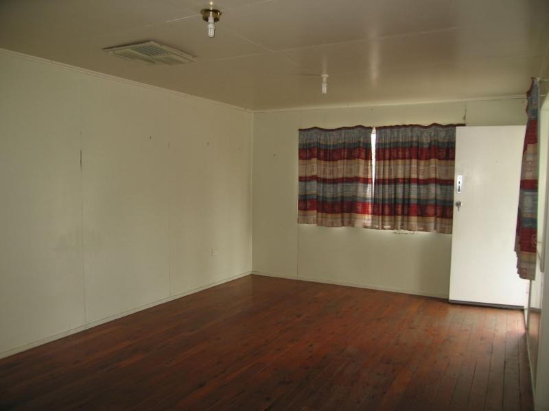 55 Wattle Street, Blackwater QLD 4717