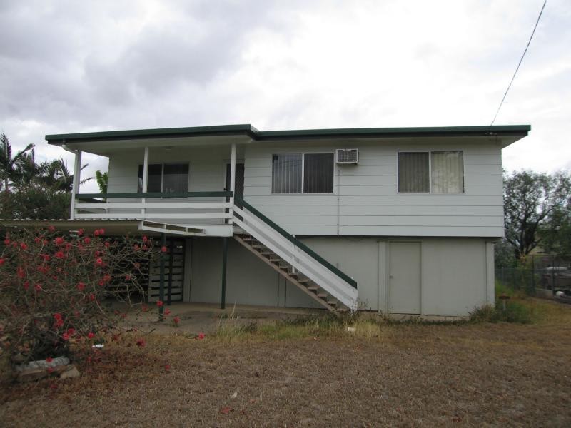 18 Fern Street, Blackwater QLD 4717