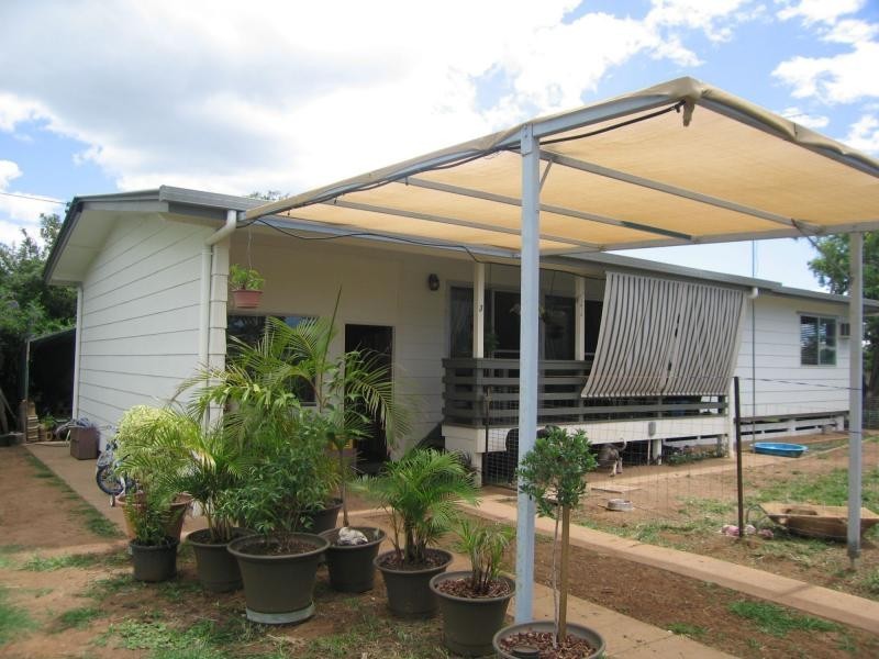 3 Oak Street, Blackwater QLD 4717