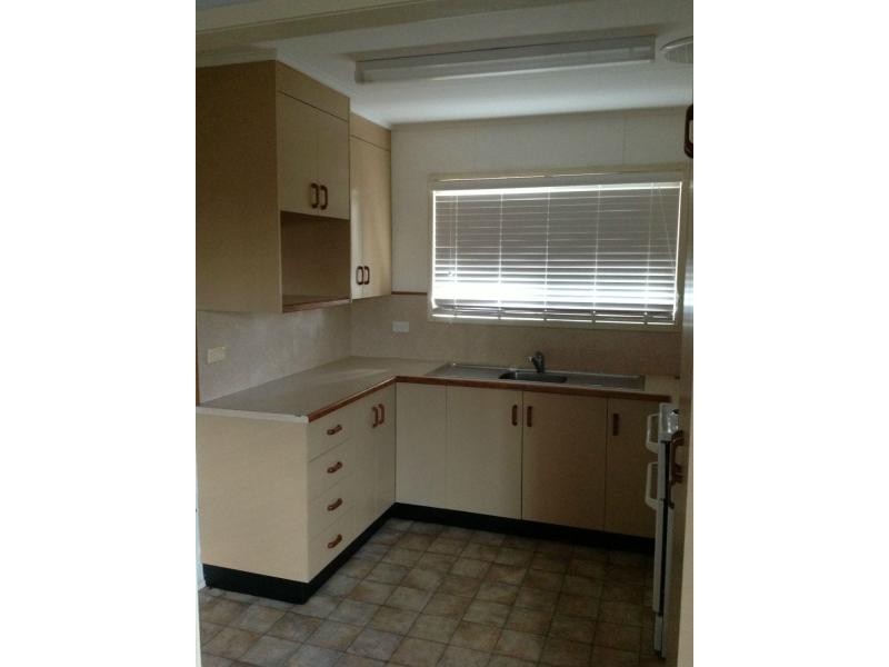 29 Arthur Street, Blackwater QLD 4717