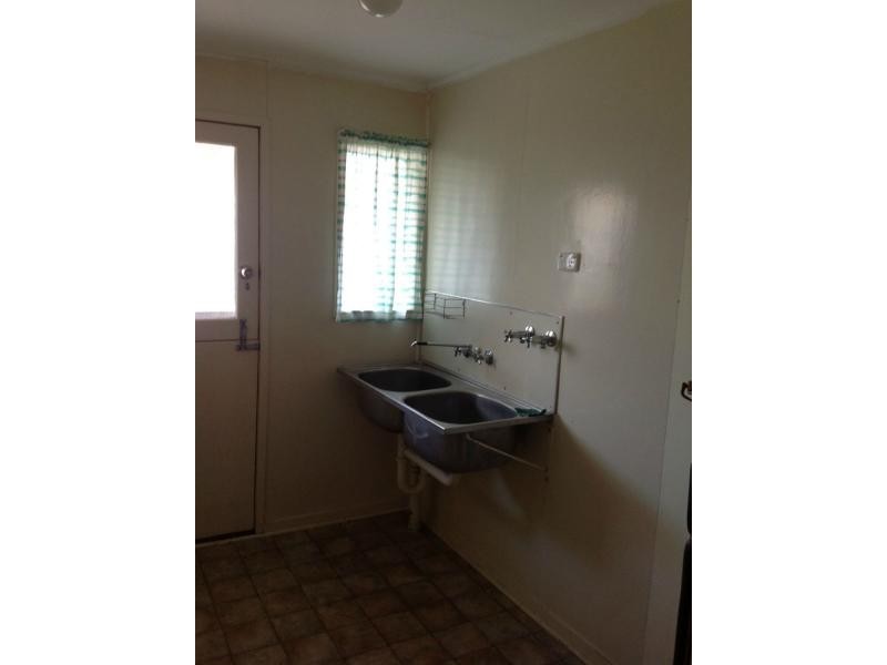 29 Arthur Street, Blackwater QLD 4717