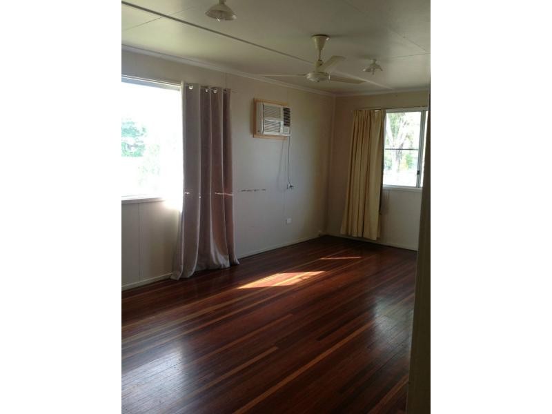 64 Littlefield Street, Blackwater QLD 4717