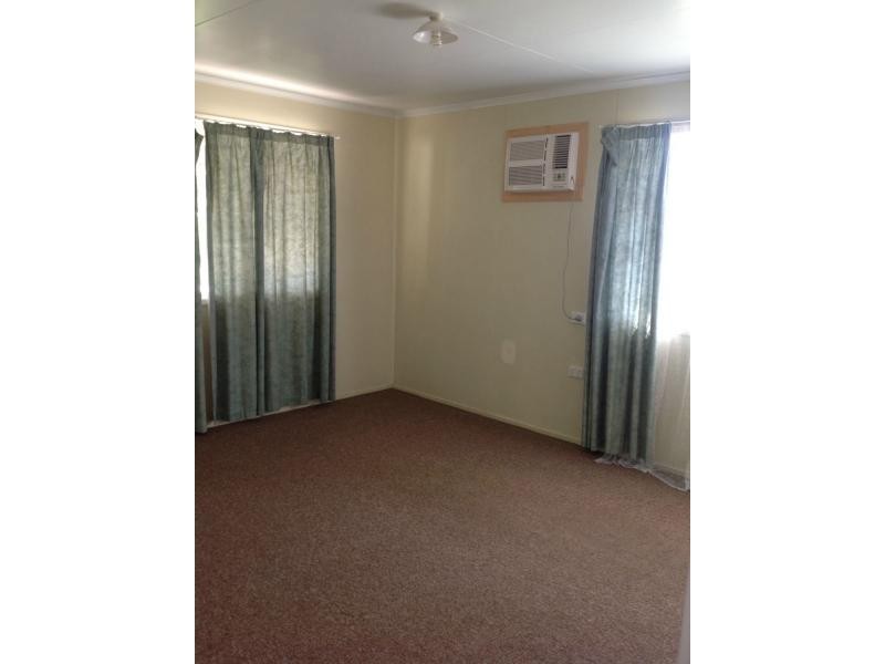 64 Littlefield Street, Blackwater QLD 4717