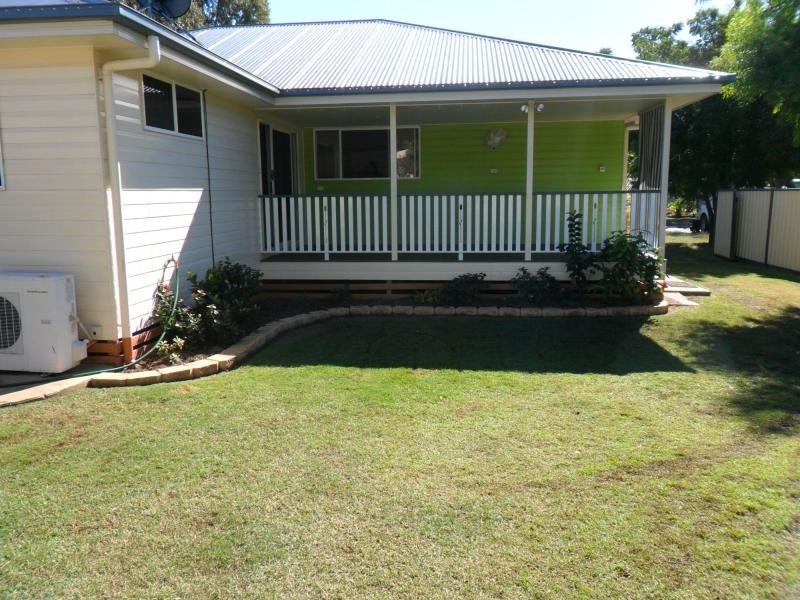 16 Seeman Street, Blackwater QLD 4717