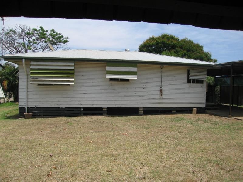 15 Ironbark Street, Blackwater QLD 4717