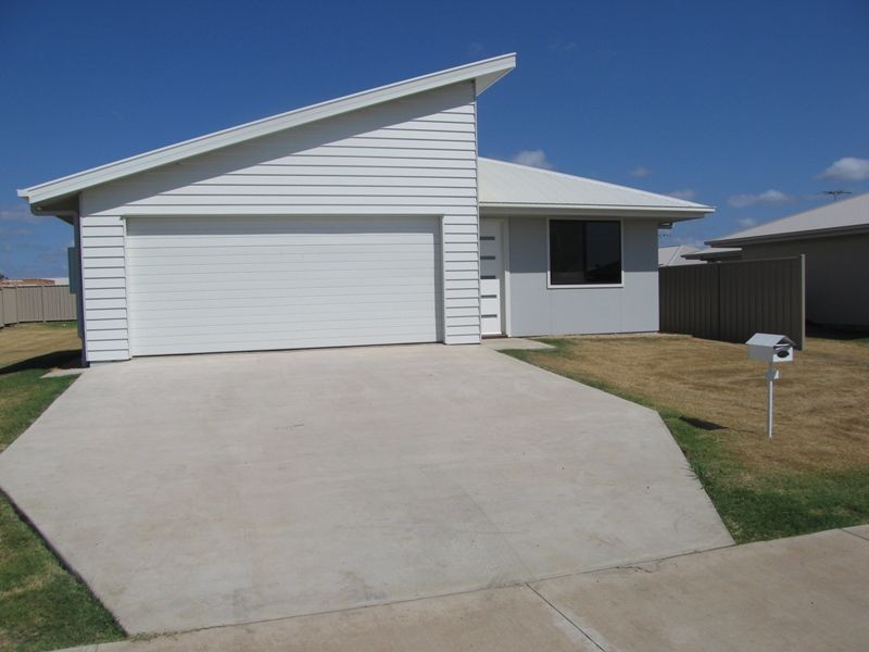 13 Lauren Drive, Emerald QLD 4720