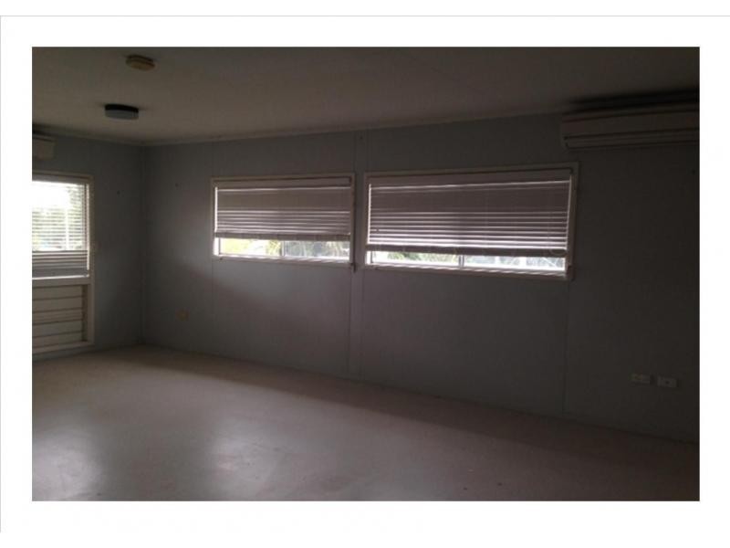 5 Burns Avenue, Emerald QLD 4720