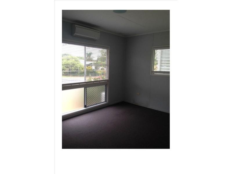5 Burns Avenue, Emerald QLD 4720