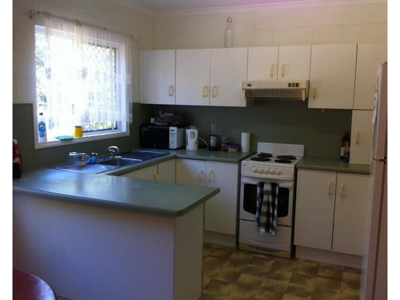 4/3 Eshelby Drive, Cannonvale QLD 4802