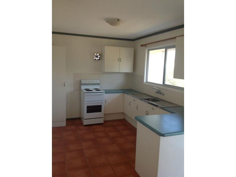 19 Conachan Street, Blackwater QLD 4717