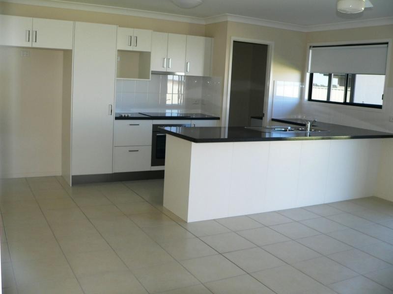 3 Baird Street, Emerald QLD 4720