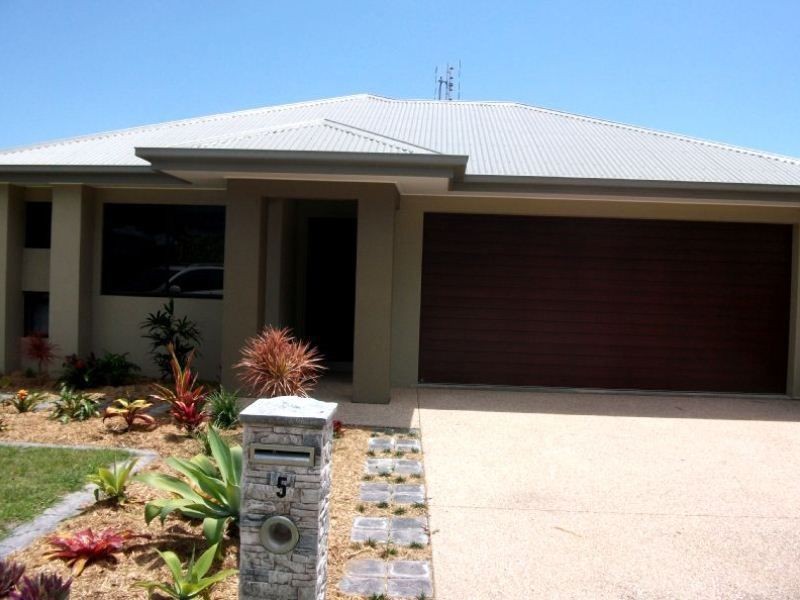 Cannonvale QLD 4802
