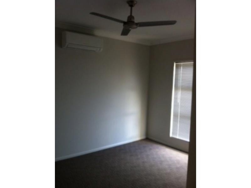 60 Gladstone Street, Emerald QLD 4720