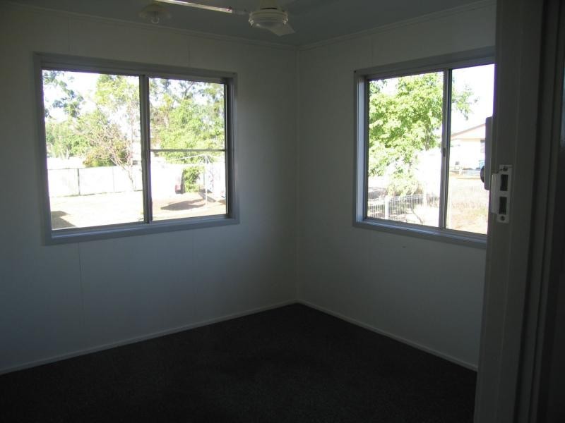 33 Wattle Street, Blackwater QLD 4717