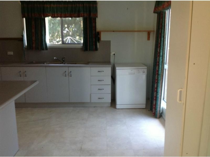 34 Littlefield Street, Blackwater QLD 4717