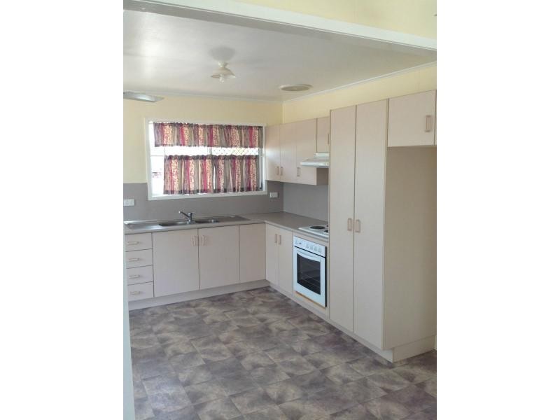 51 Wattle Street, Blackwater QLD 4717