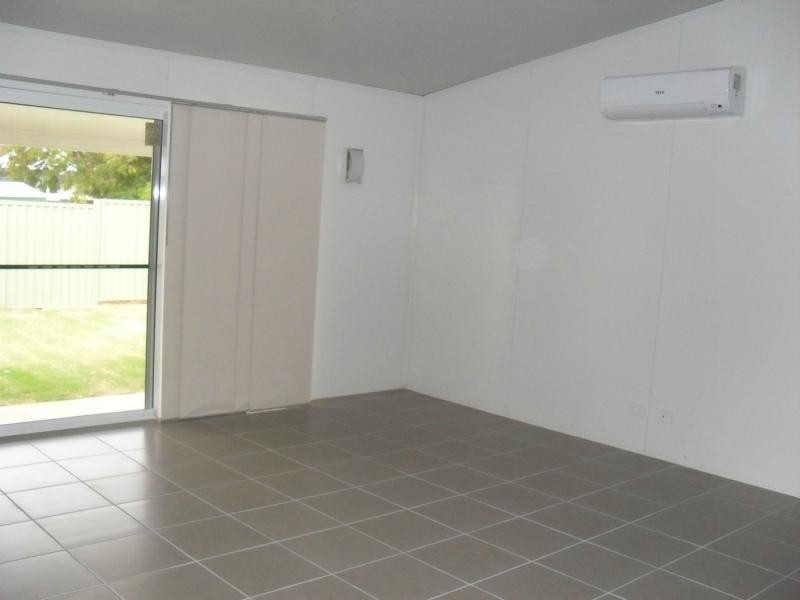 18 Hunter Street, Blackwater QLD 4717