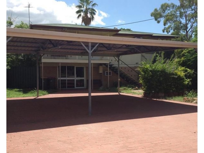 20 MacKenzie Street, Blackwater QLD 4717