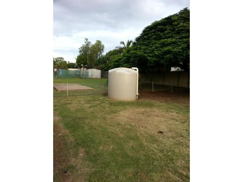 6 Fay Street, Blackwater QLD 4717