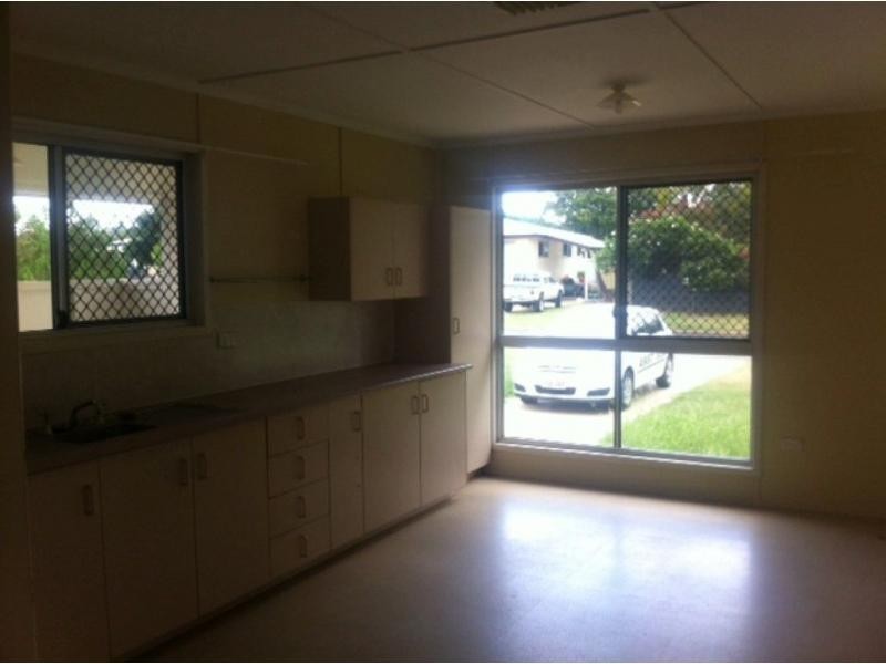 43 Fay Street, Blackwater QLD 4717