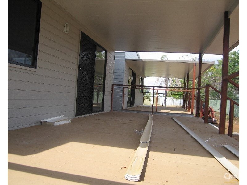65 Stower Street, Blackwater QLD 4717
