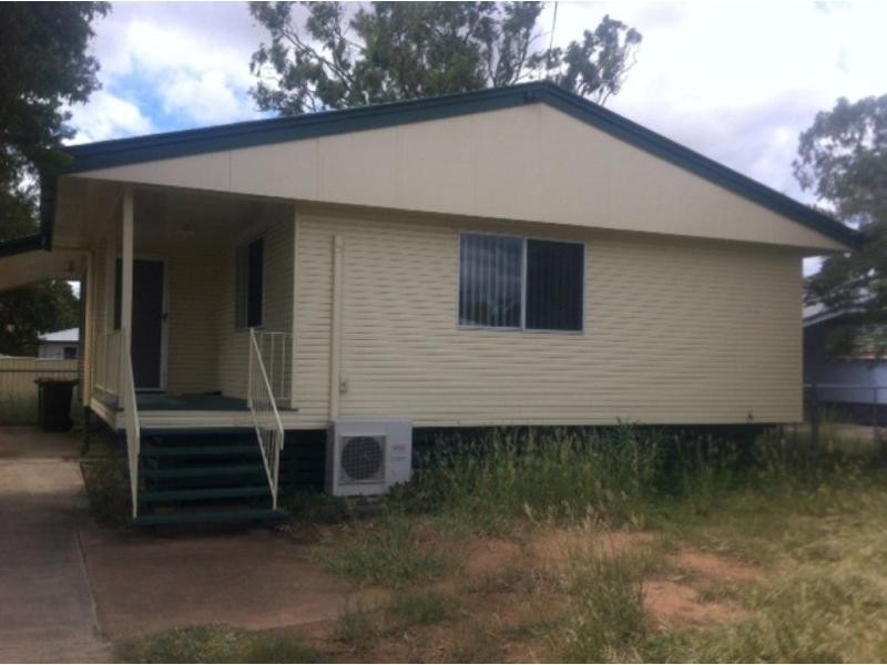 37 Bottletree Avenue, Blackwater QLD 4717