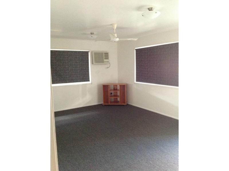 80 Arthur Street, Blackwater QLD 4717