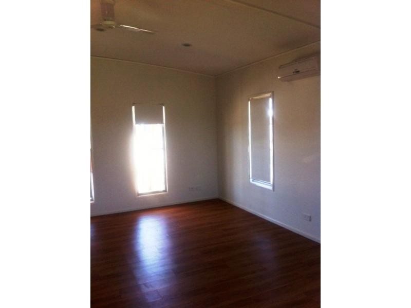 Unit 4/22-26 SummerRed Court, Blackwater QLD 4717