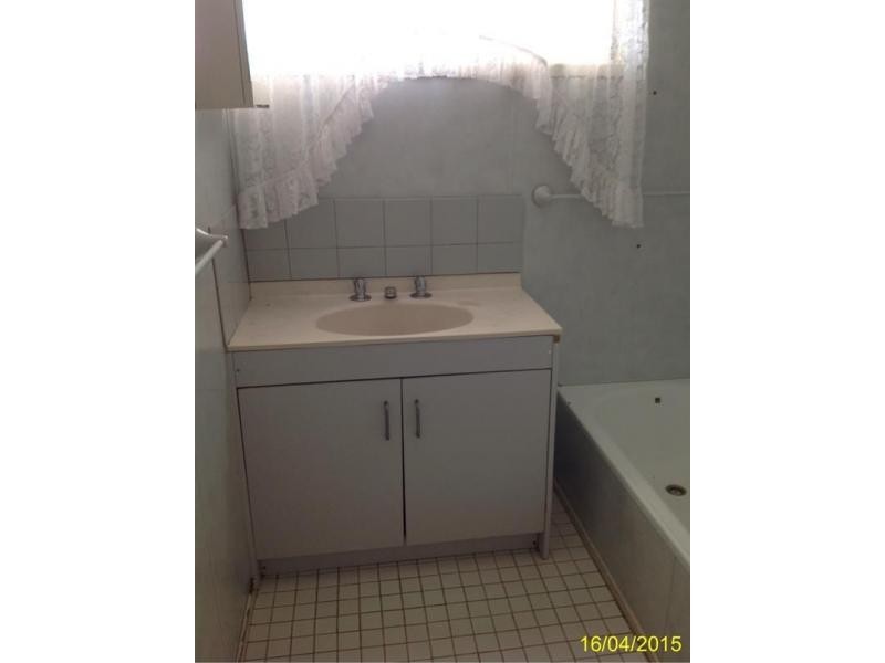 6 Oliffe Street, Blackwater QLD 4717