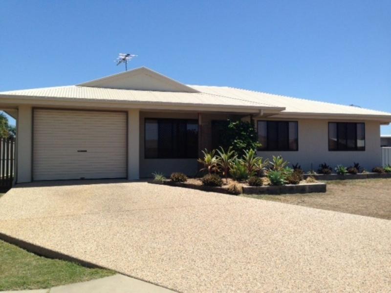 Unit 1/40 Mayfair Drive, Emerald QLD 4720