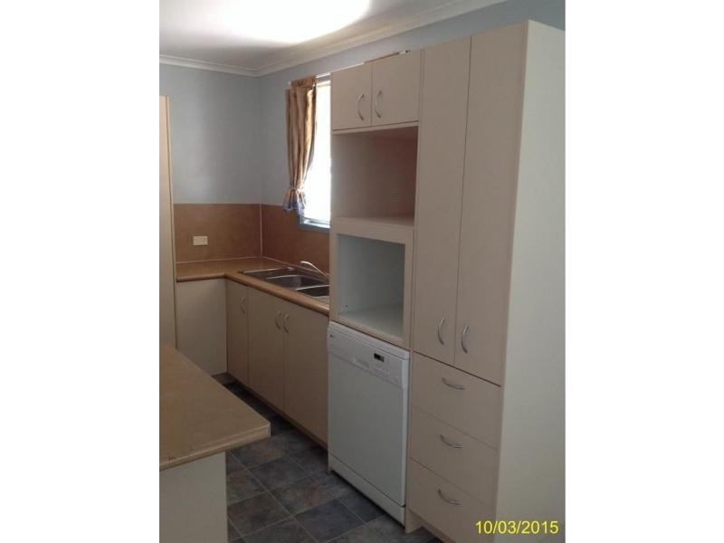 7 Kurrajong Street, Blackwater QLD 4717