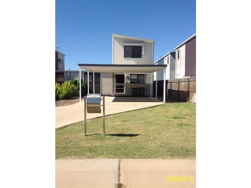 14A Deacon Drive, Blackwater QLD 4717