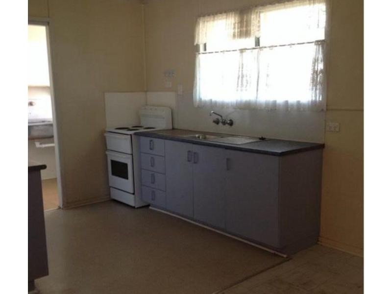 21 Talbot Street, Blackwater QLD 4717