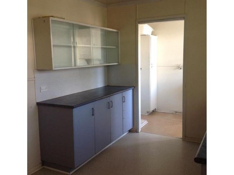 21 Talbot Street, Blackwater QLD 4717
