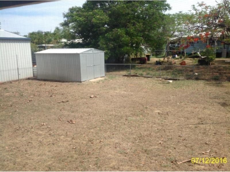 9 Bean Street, Blackwater QLD 4717
