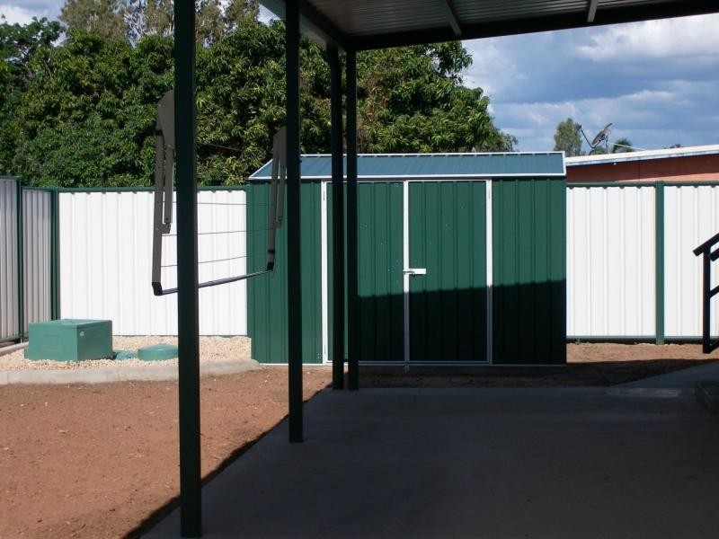 8B Main Street, Bluff QLD 4702
