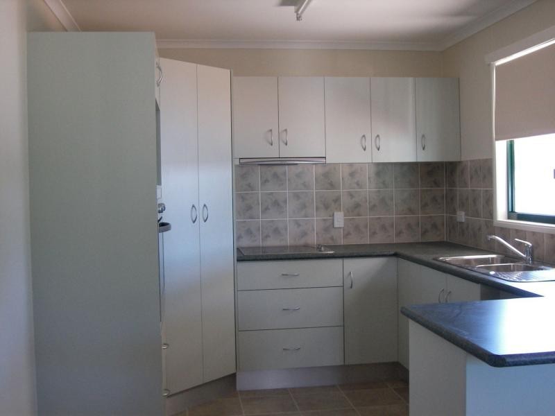 8B Main Street, Bluff QLD 4702