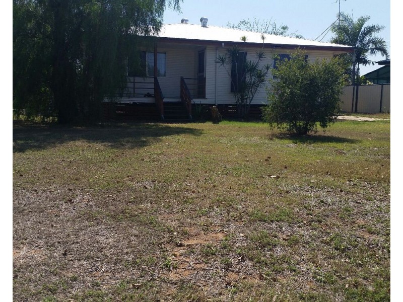 12 Gidyea Street, Blackwater QLD 4717