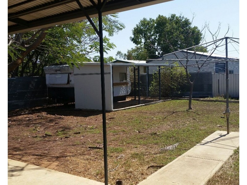12 Gidyea Street, Blackwater QLD 4717