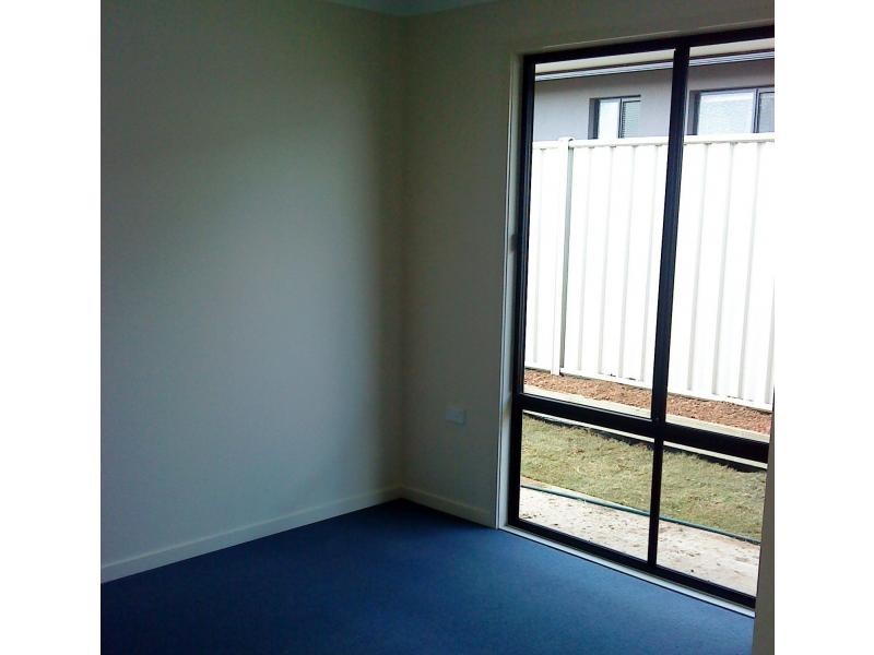 13 Desgrand Street, Emerald QLD 4720