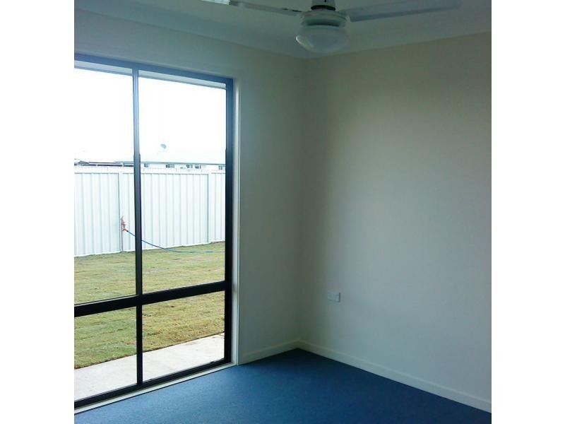 13 Desgrand Street, Emerald QLD 4720