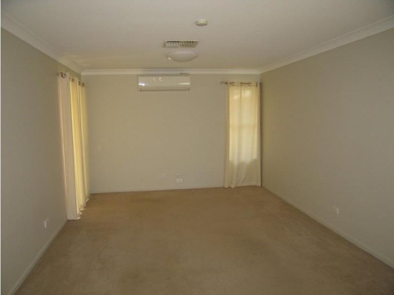 42 Jacqueline Drive, Emerald QLD 4720