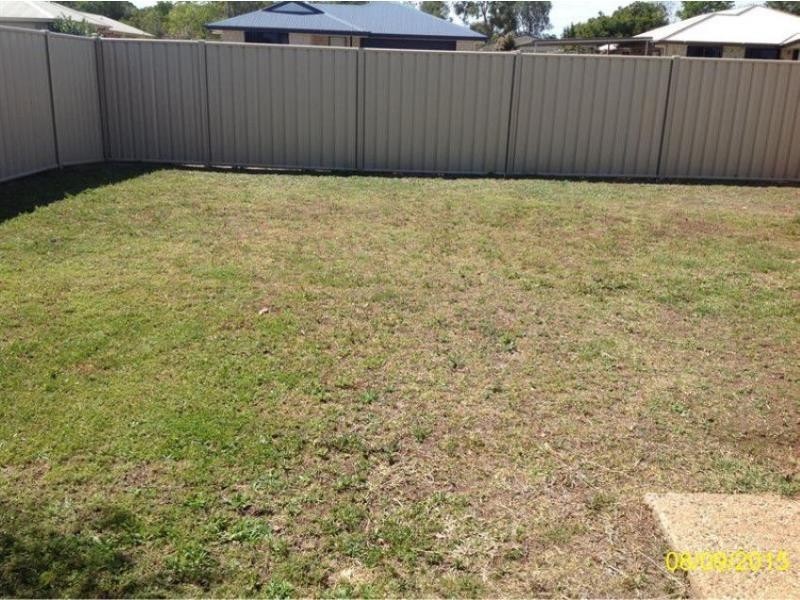 28 Blue Gums Drive, Emerald QLD 4720