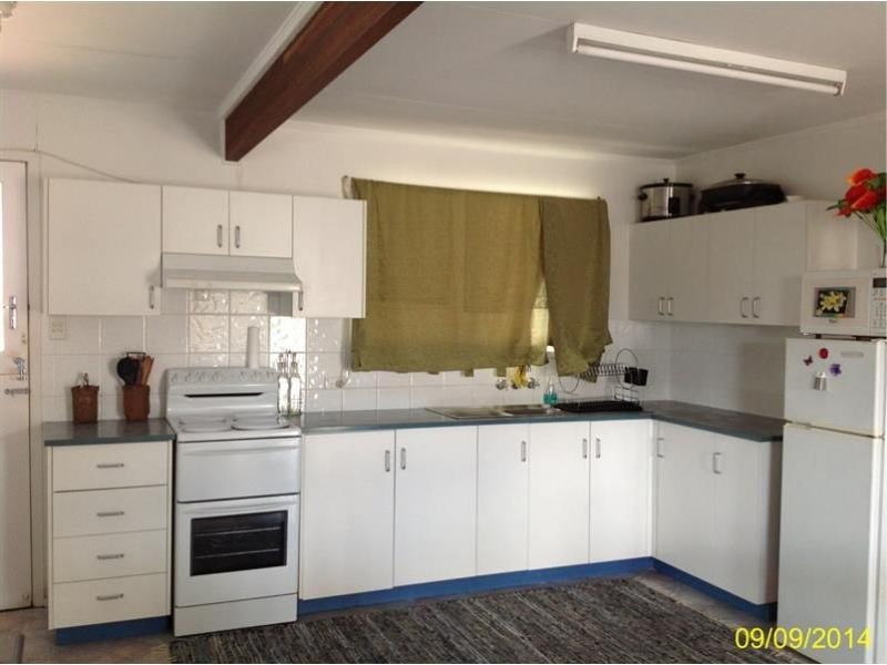 31 Wattle Street, Blackwater QLD 4717