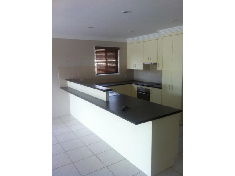 1/2 Baird Street, Emerald QLD 4720